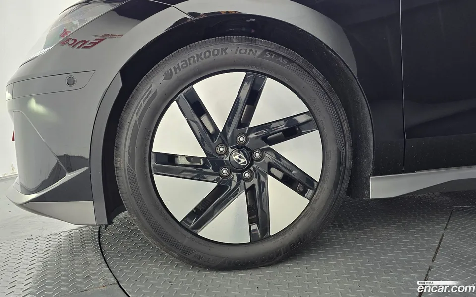 Hyundai Ioniq 6 2022 — thumbnail 2