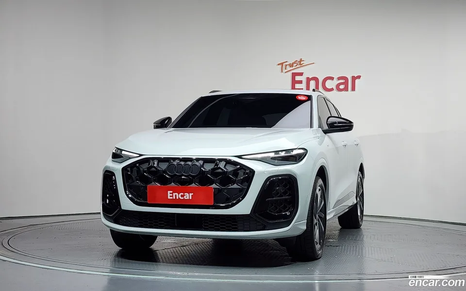 Audi Q5 (80A) 40 TFSI S Line 2025 — thumbnail 3