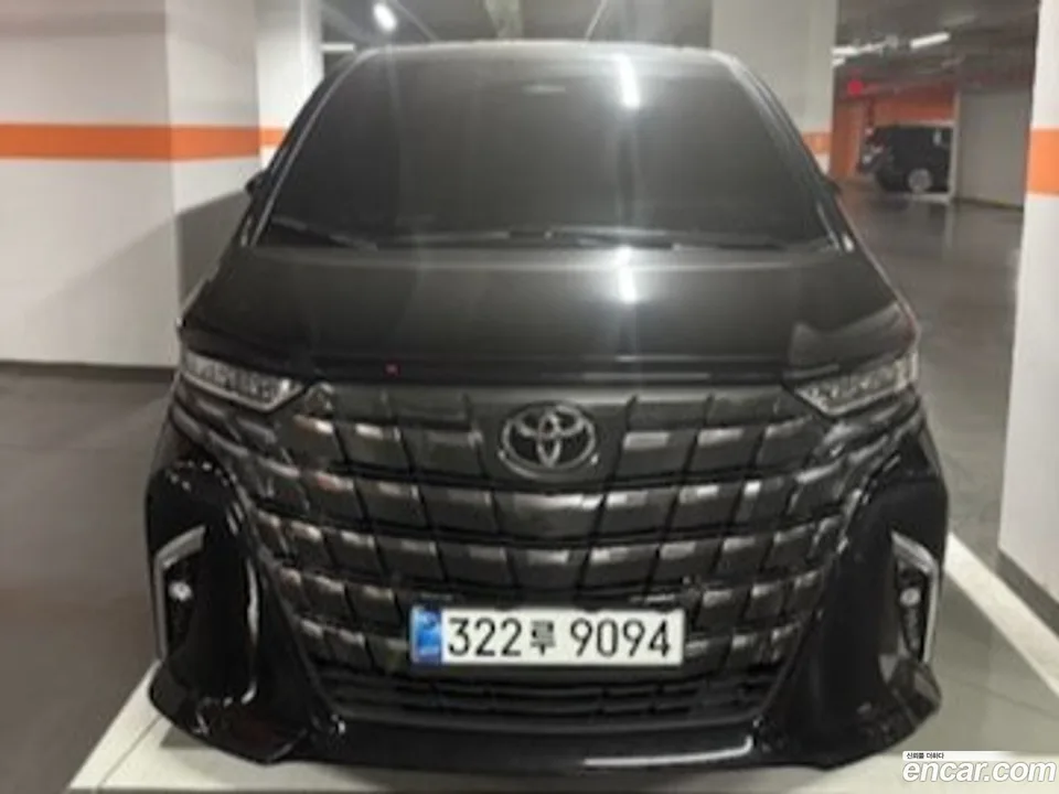 Toyota Alphard 2.5 HEV AWD 2025 — photo 1, buy with delivery to Moscow