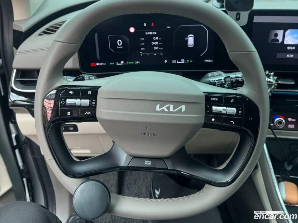 Kia Carnival HEV 9 X Line 2026 — thumbnail 2