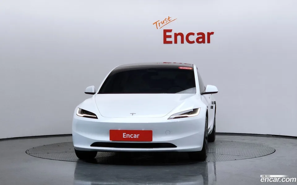 Tesla Model 3 RWD 2024 — thumbnail 3