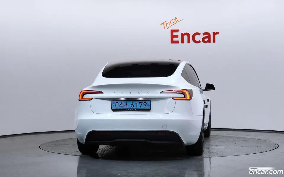 Tesla Model 3 RWD 2024 — thumbnail 4