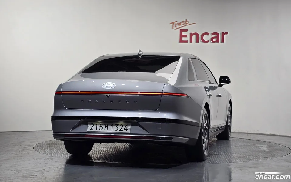 Hyundai Grandeur 3.5 LPG 2WD () 2025 — thumbnail 4