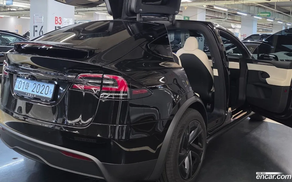 Tesla Model X AWD 2026 — миниатюра 4