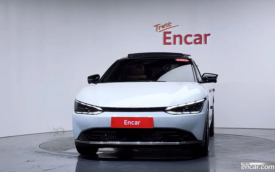 Kia EV6 4WD 2023 — thumbnail 3