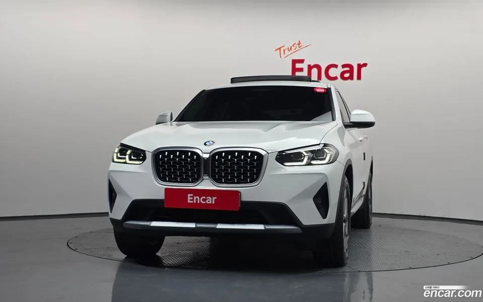 BMW X4 xDrive20i xLine 2022 — thumbnail 3