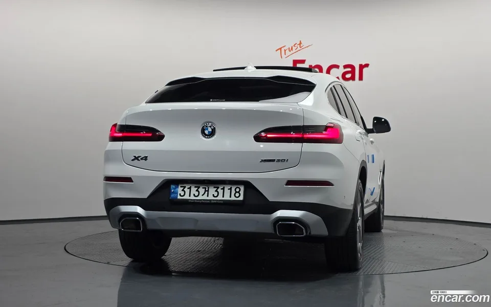 BMW X4 xDrive20i xLine 2022 — thumbnail 4