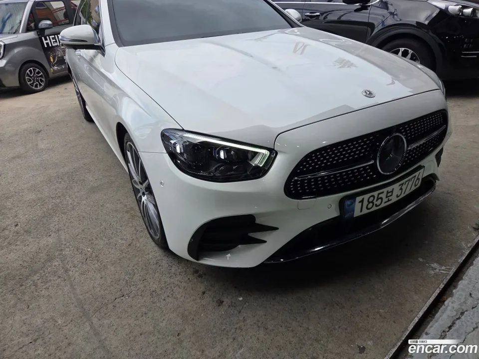 Mercedes-Benz E-Class E350 4MATIC AMG Line 2022 — thumbnail 3