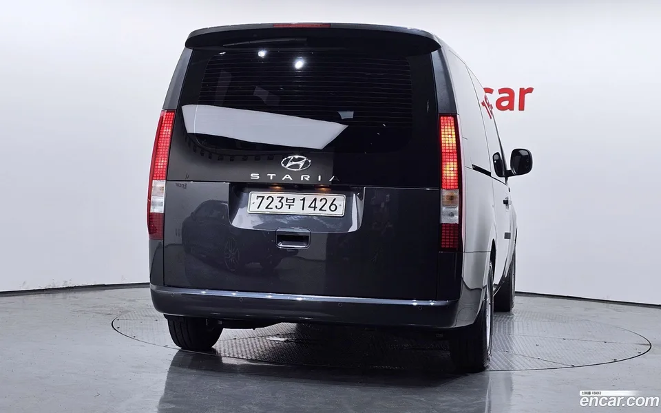 Hyundai Staria 11 2022 — thumbnail 4