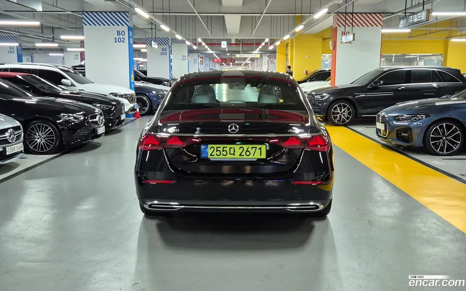 Mercedes-Benz E-Class E450 4MATIC 2025 — thumbnail 3