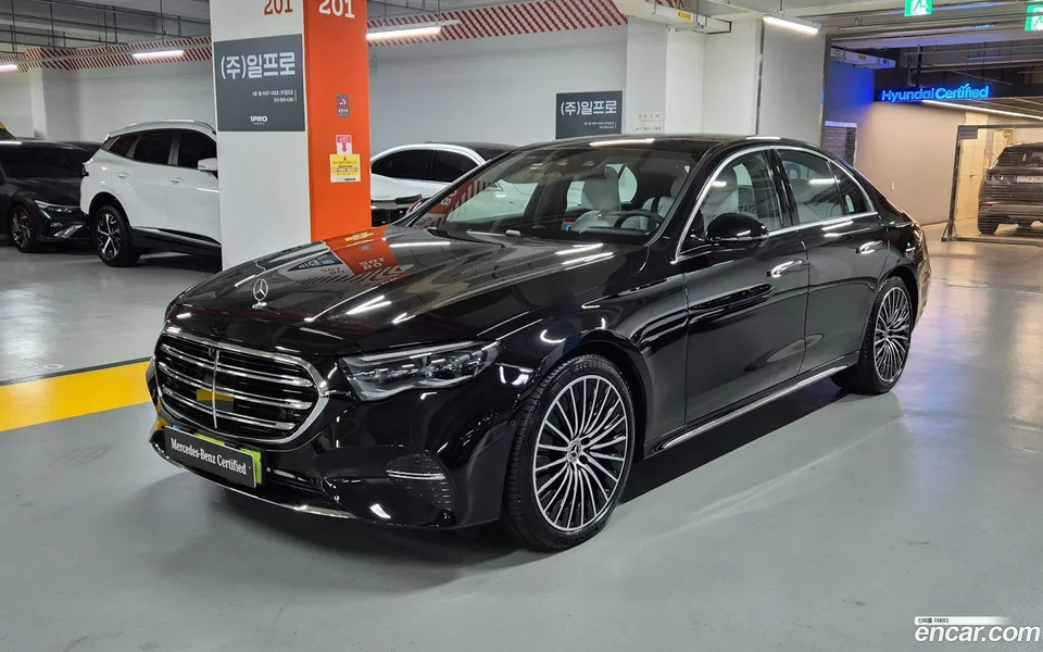 Mercedes-Benz E-Class E450 4MATIC 2025 — photo 1, buy with delivery to Moscow