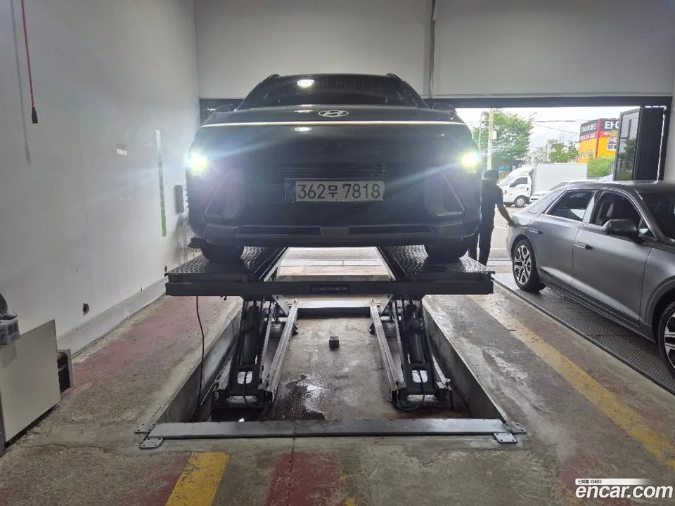 Hyundai Kona 1.6 2WD 2024 — photo 1, buy with delivery to Moscow