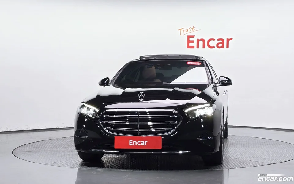 Mercedes-Benz E-Class E220d 4MATIC 2024 — миниатюра 3
