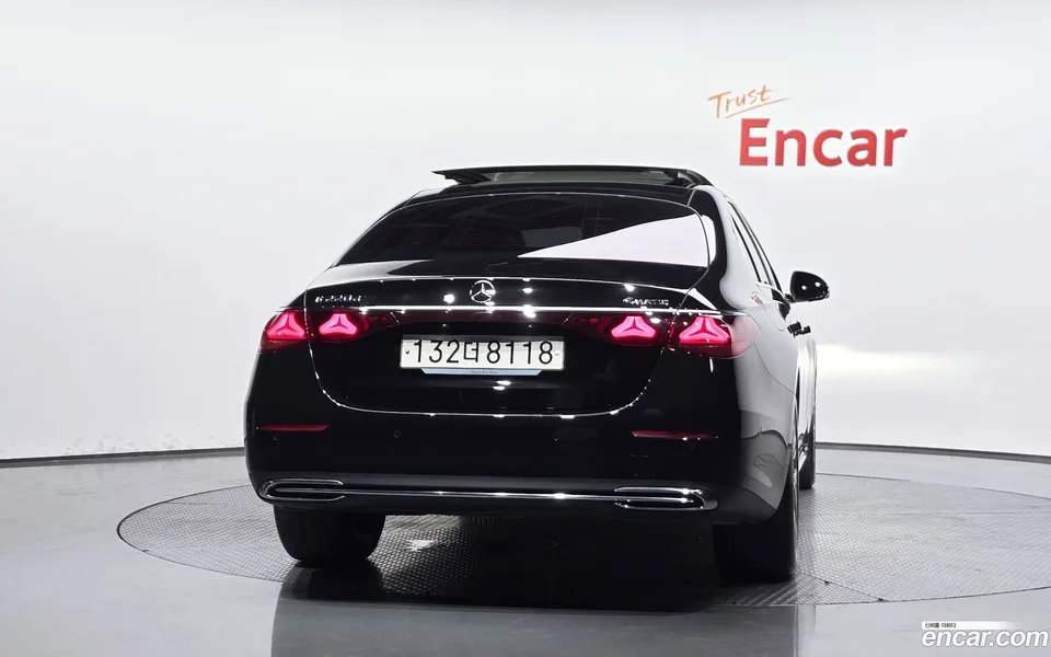 Mercedes-Benz E-Class E220d 4MATIC 2024 — миниатюра 4