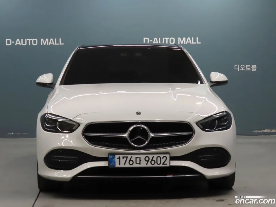 Mercedes-Benz C-Class C300 4MATIC 2023 — thumbnail 3