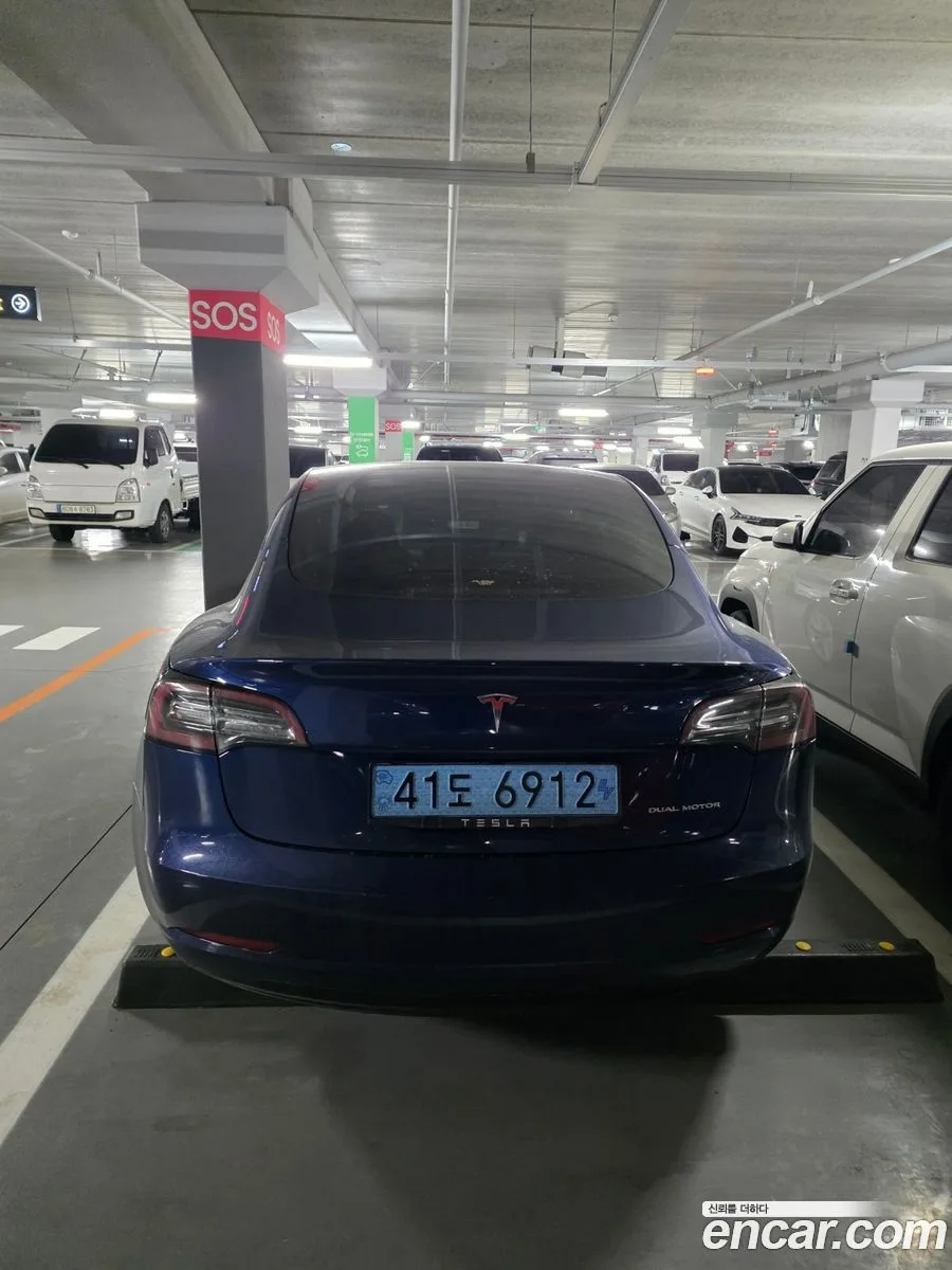 Tesla Model 3 AWD 2022 — миниатюра 3