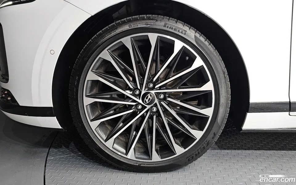 Hyundai Grandeur Hybrid 2023 — thumbnail 5