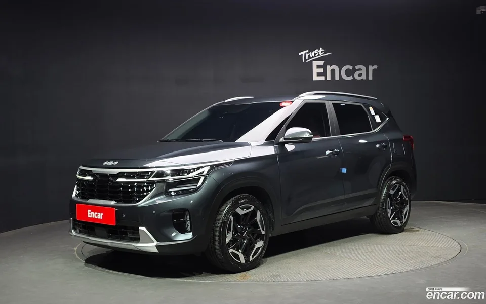Kia Seltos 1.6 4WD 2025 — photo 1, buy with delivery to Moscow