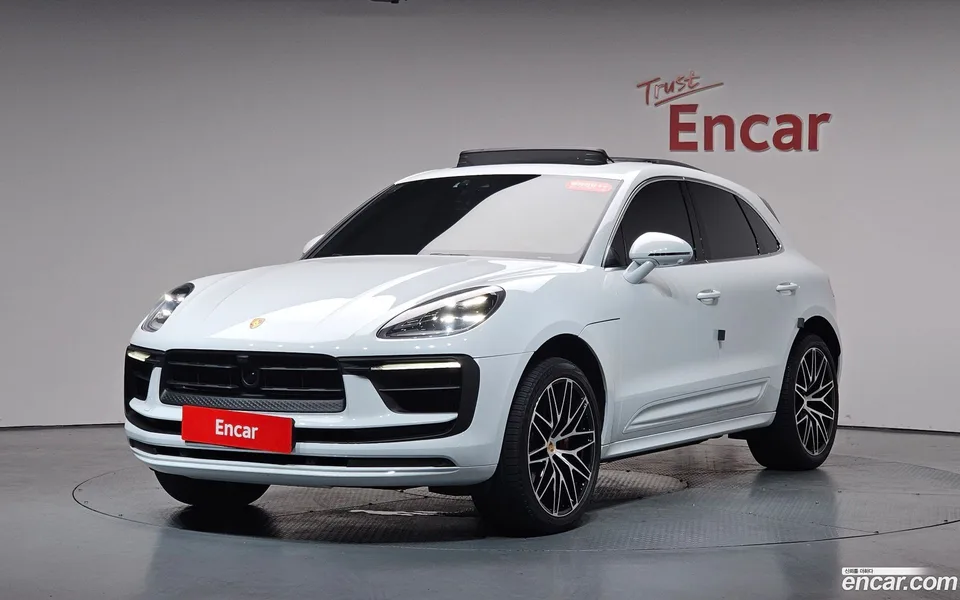 Porsche Macan 2.9 S 2022 — photo 1, buy with delivery to Moscow