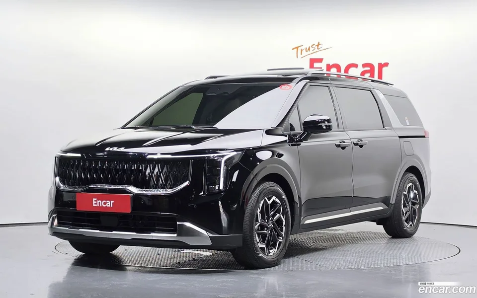 Kia Carnival 9 2025 — photo 1, buy with delivery to Moscow