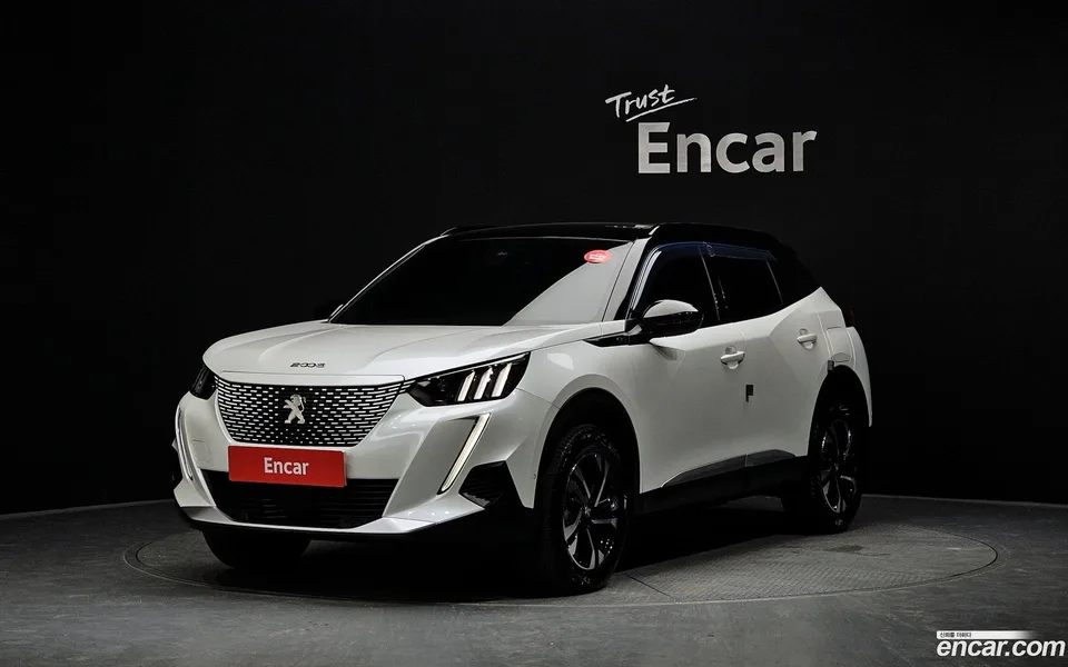 Peugeot e-2008 EV GT 2023 — фото 1, купить с доставкой в Москву