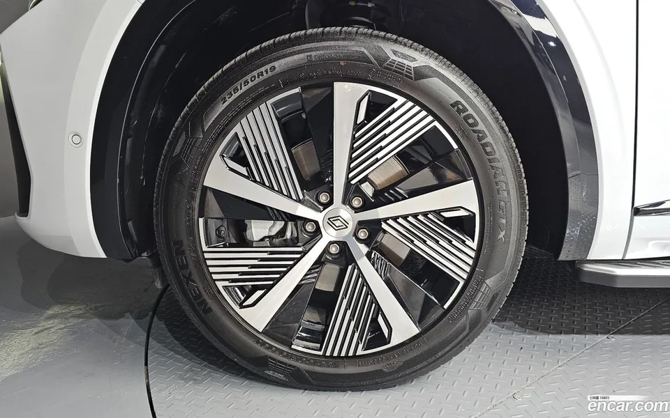 Renault Samsung Grand Koleos 1.5 E-TECH 2WD 2025 — миниатюра 5