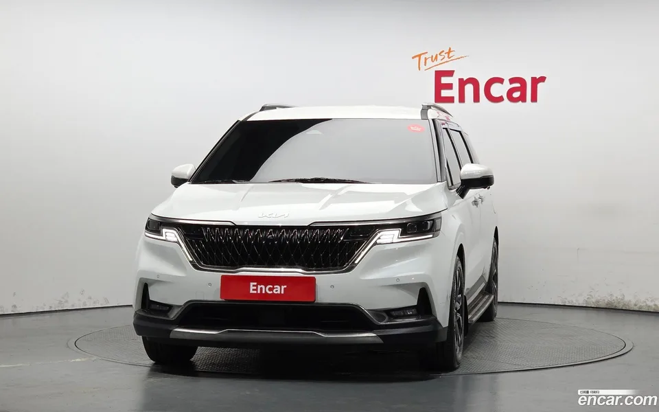 Kia Carnival 9 2022 — thumbnail 3