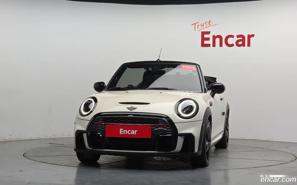 MINI Cooper S Convertible JCW 2022 — миниатюра 3