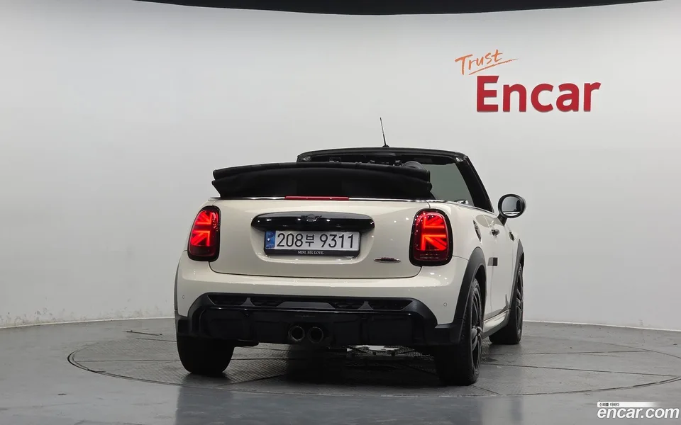 MINI Cooper S Convertible JCW 2022 — thumbnail 4