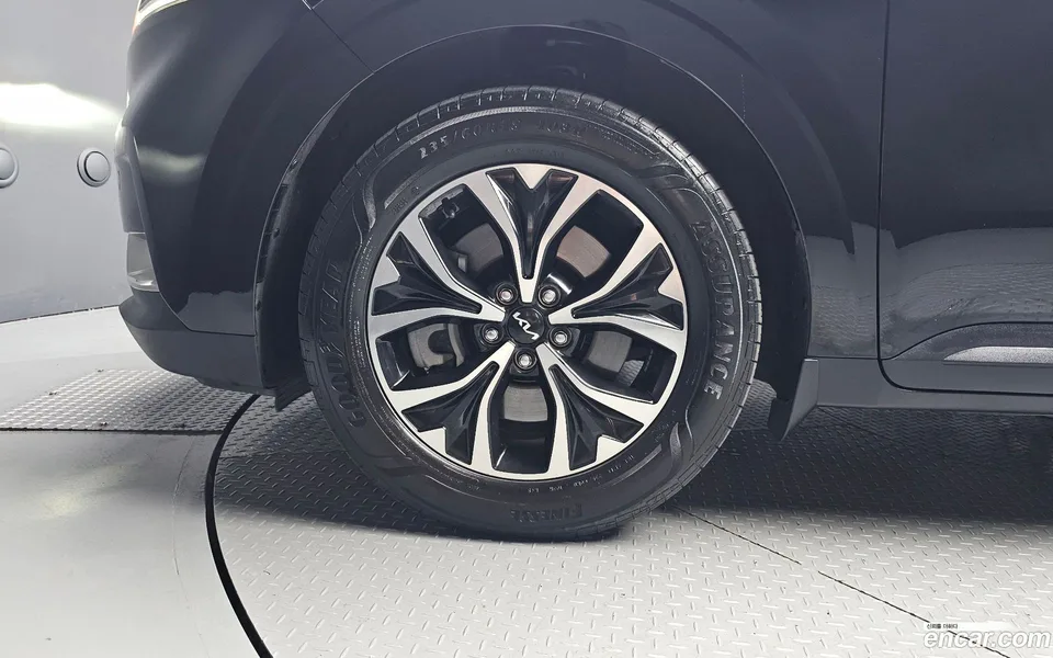 Kia Carnival 11 2022 — thumbnail 2