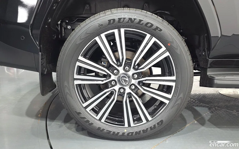 Lexus LX 700h 2026 — thumbnail 5