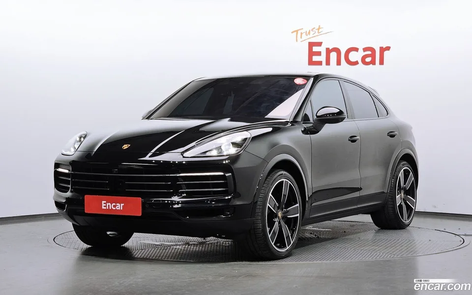Porsche Cayenne 3.0 2022 — photo 1, buy with delivery to Moscow