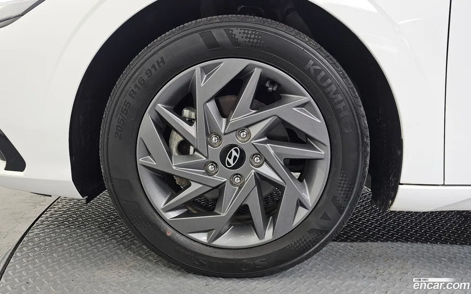 Hyundai Avante CN7 1.6 2023 — thumbnail 2