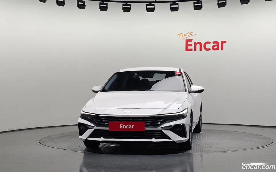 Hyundai Avante CN7 1.6 2023 — thumbnail 3