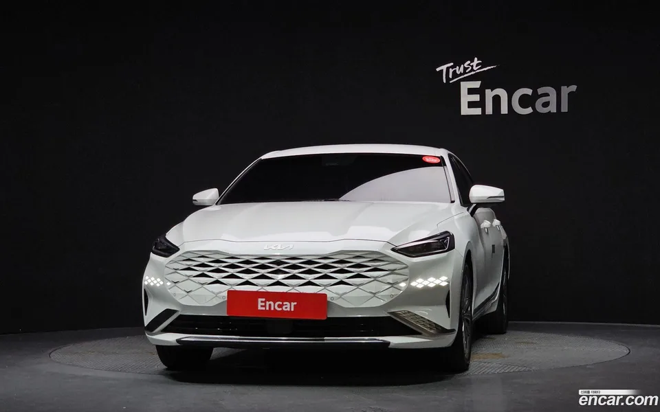 Kia K8 Hybrid 2023 — миниатюра 3