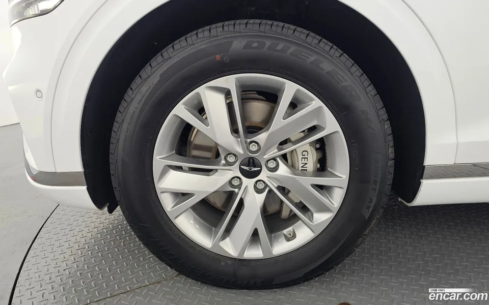 Genesis GV70 2.5T 2WD 2024 — thumbnail 2