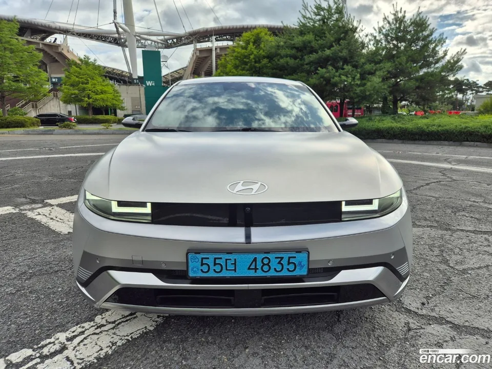 Hyundai Ioniq 5 AWD 2025 — photo 1, buy with delivery to Moscow