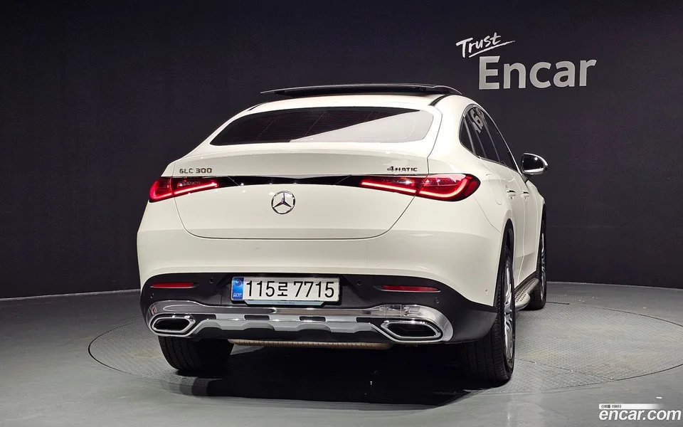 Mercedes-Benz GLC-Class GLC300 4MATIC 2025 — thumbnail 4