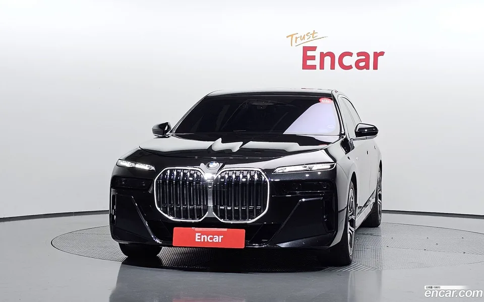 BMW 7 Series 740d xDrive M 2025 — thumbnail 3