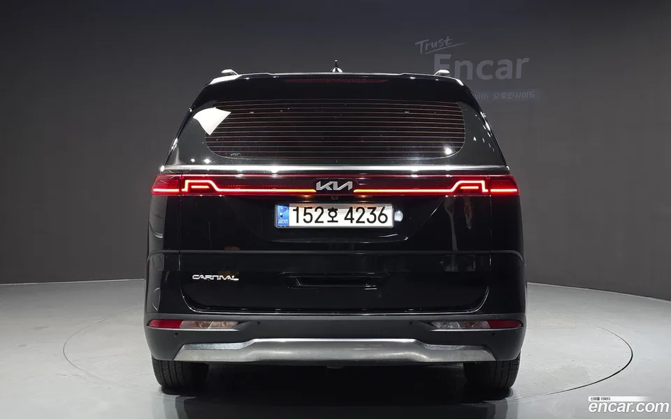 Kia Carnival 9 2022 — thumbnail 4