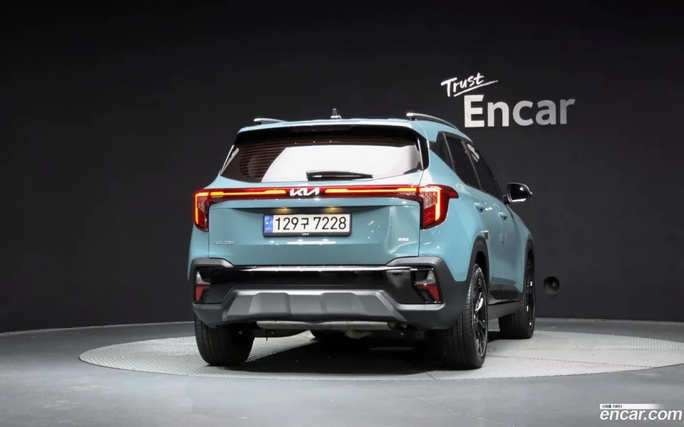 Kia Seltos 1.6 4WD 2022 — thumbnail 4