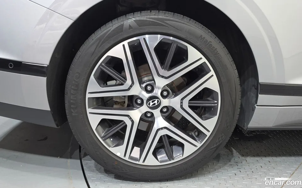 Hyundai Grandeur 2.5 2WD 2024 — thumbnail 5