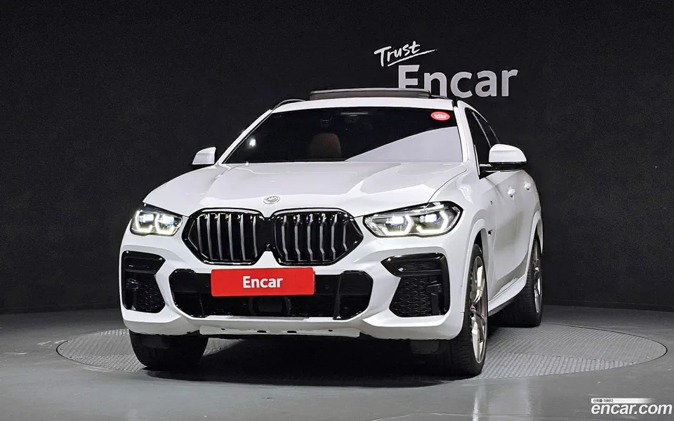 BMW X6 M50i 2023 — thumbnail 3