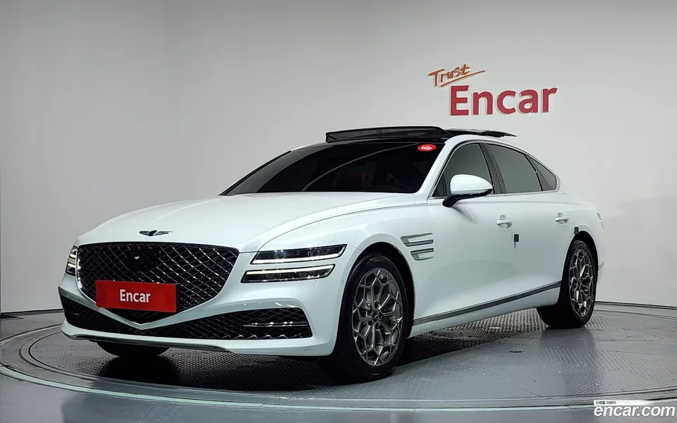 Genesis G80 2.5 AWD 2022 — photo 1, buy with delivery to Moscow
