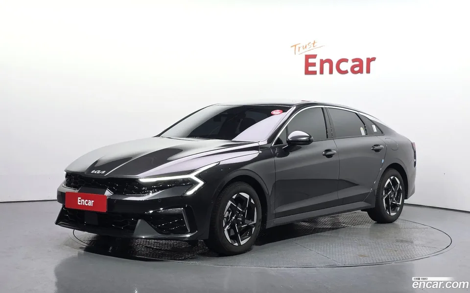 Kia K5 2.0 2025 — photo 1, buy with delivery to Moscow