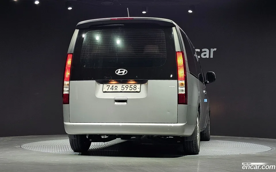 Hyundai Staria 4WD 11 2025 — миниатюра 4