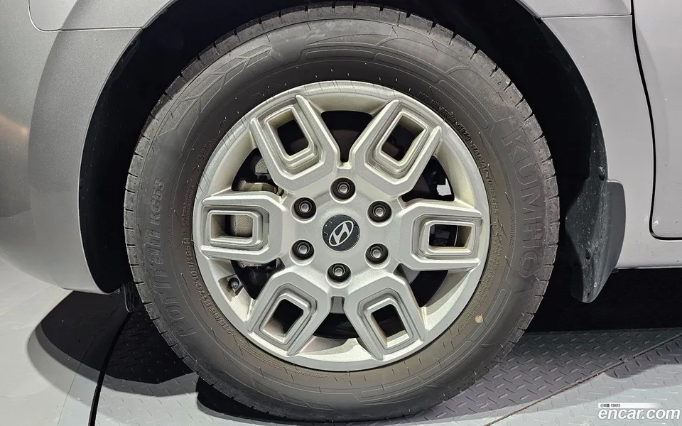 Hyundai Staria 4WD 11 2025 — миниатюра 5