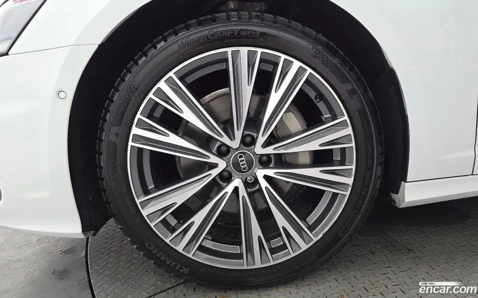 Audi A6 45 TFSI 2023 — thumbnail 2