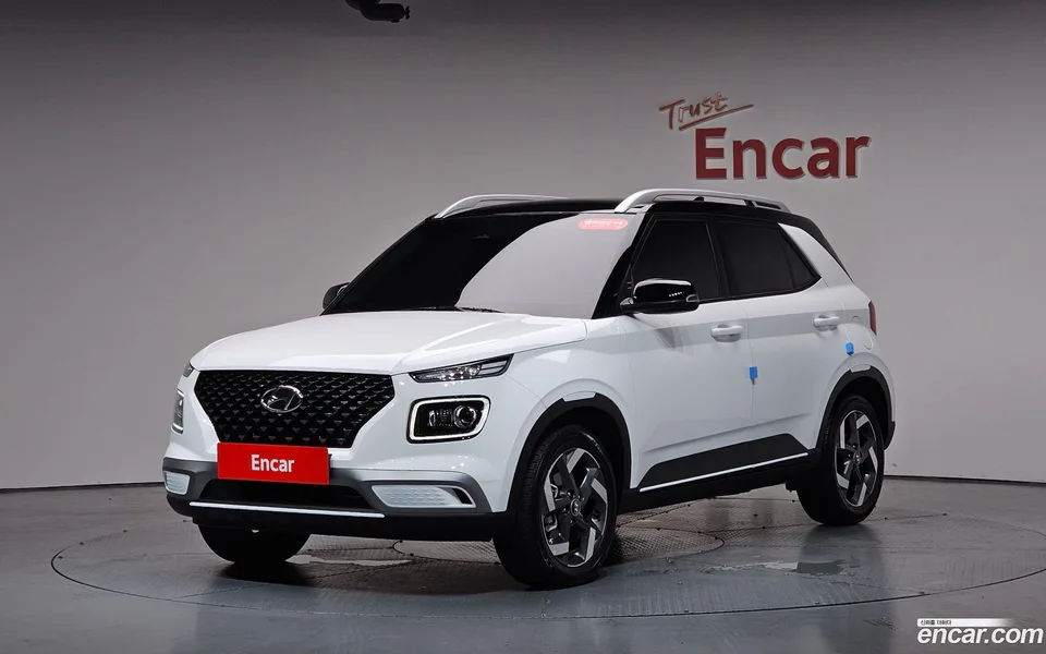 Hyundai Venue 1.6 2026 — photo 1, buy with delivery to Moscow