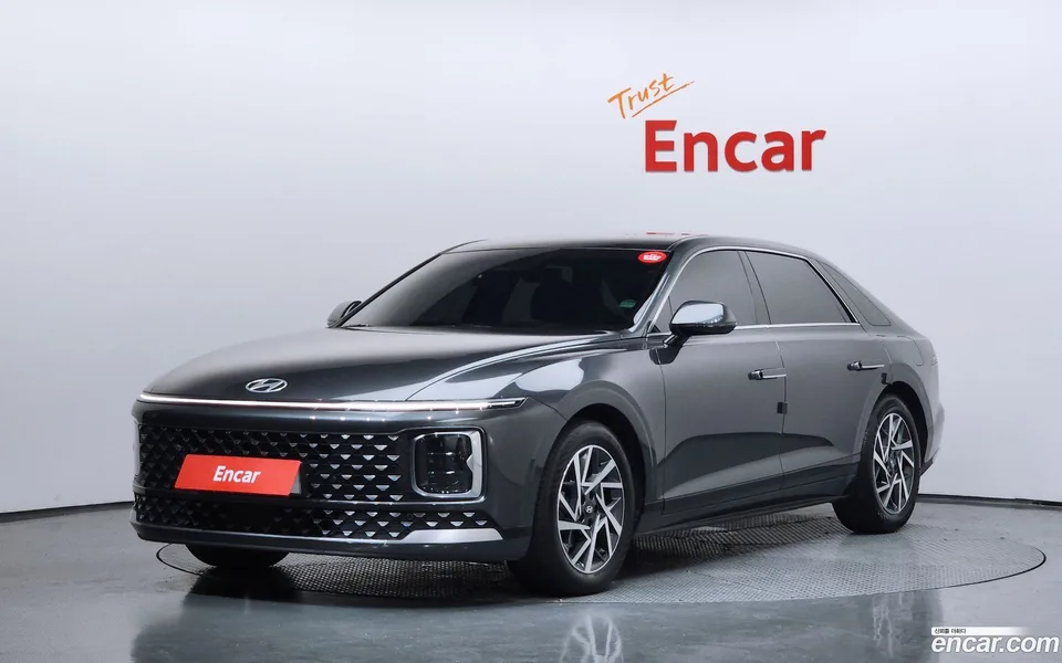Hyundai Grandeur Hybrid 2023 — photo 1, buy with delivery to Moscow